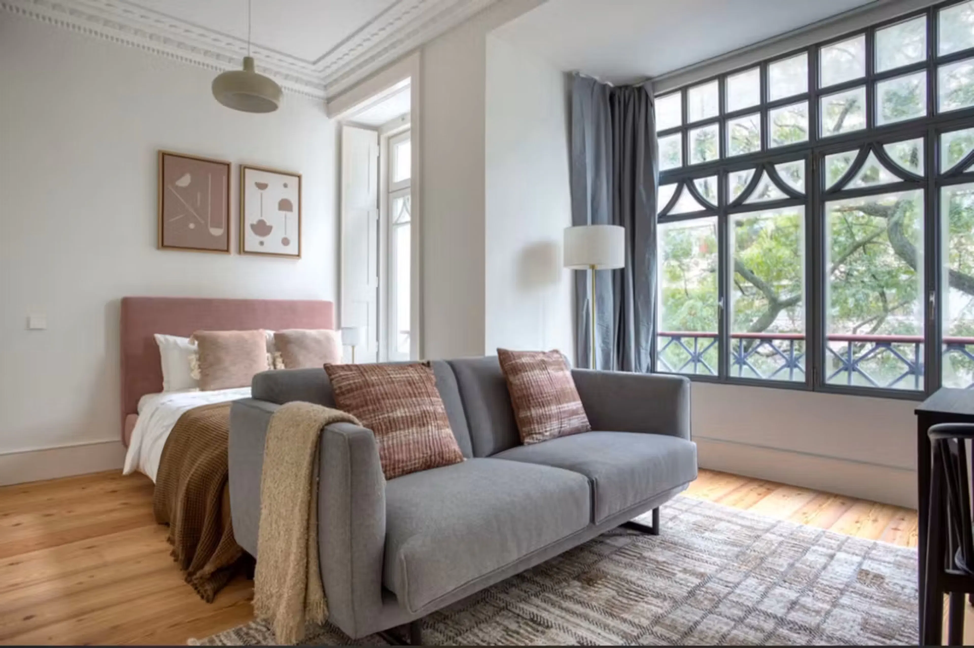 Cute studio with A/C in Avenidas Novas