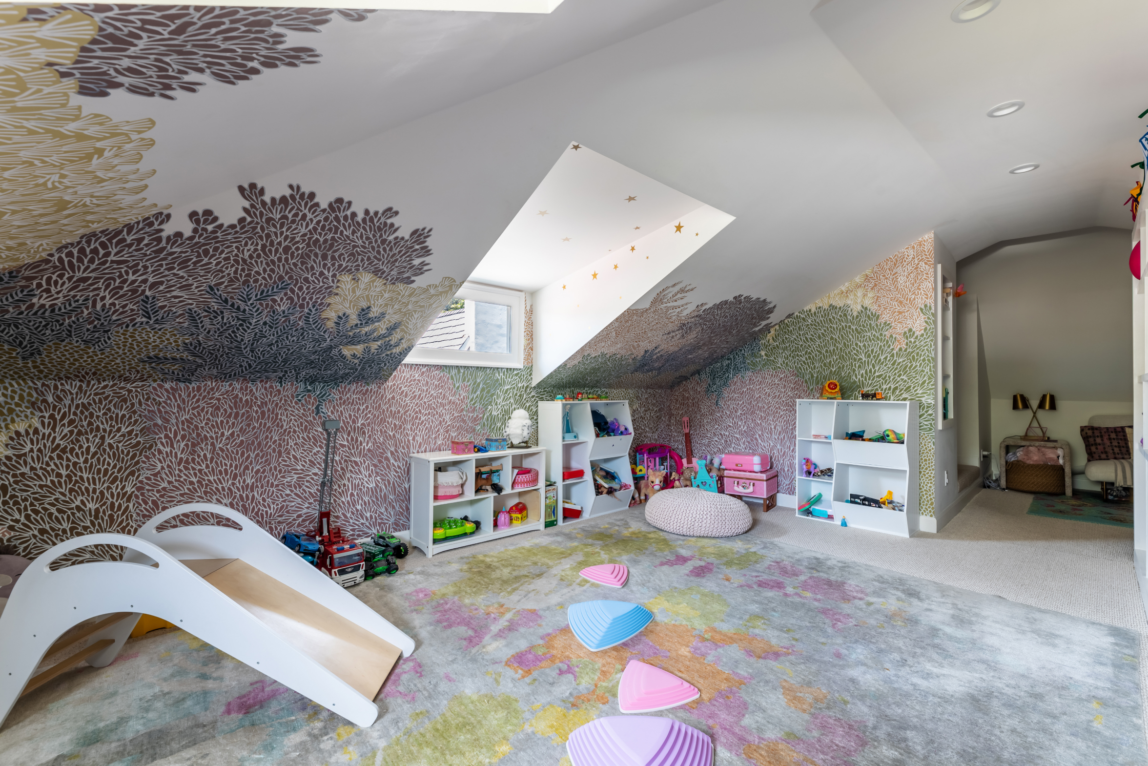 Light and bright modern farmhouse in studio city