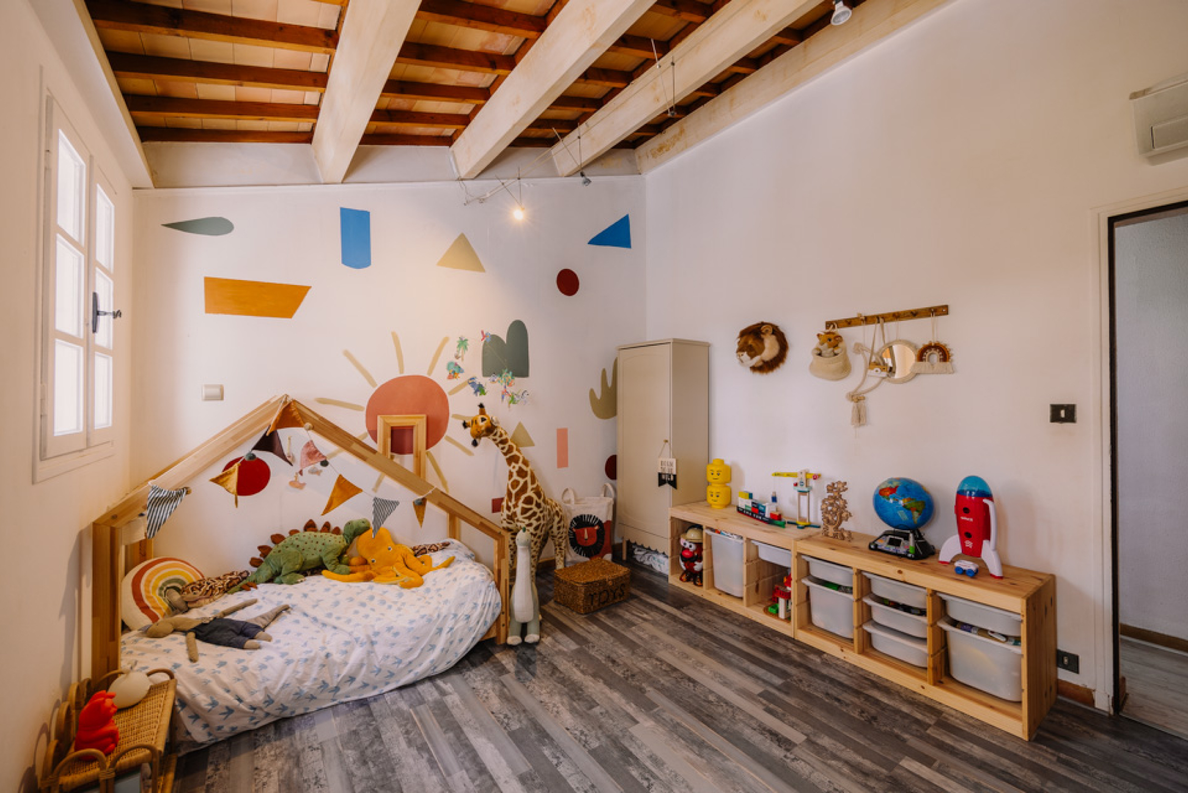 Artsy and inspired space in the Quartier des Pinchinats